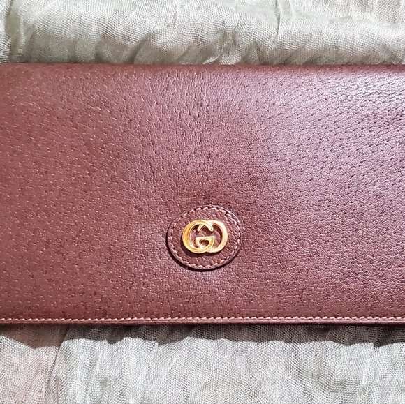 Gucci Vintage Leather Bi-Fold Wallet - Picture 1 of 10